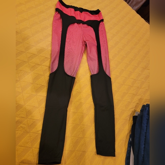 Women's exotic yoga pants - Picture 7 of 7